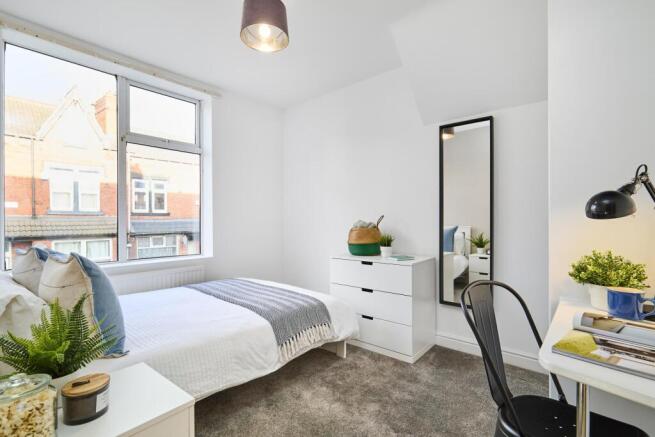 1 bed House Share to rent Image 8