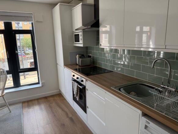 1 bed Apartment to rent Image 5