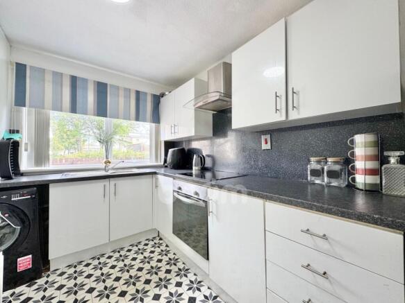 Culzean Place, Kilwinning kitchen pic
