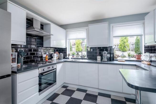 36_ladhope_crescent_galashiels-08.jpg