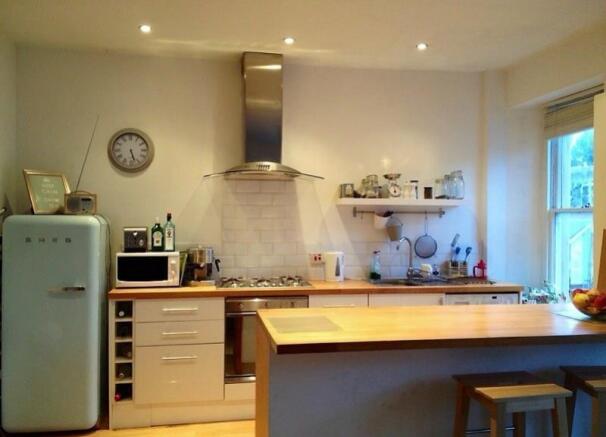 Modern-kitchen-2-bed-flat-Clifton_800x577_800x577