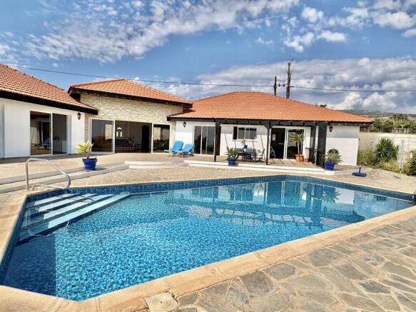 4 Bedroom Bungalow F
