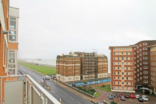 Balcony1.jpg