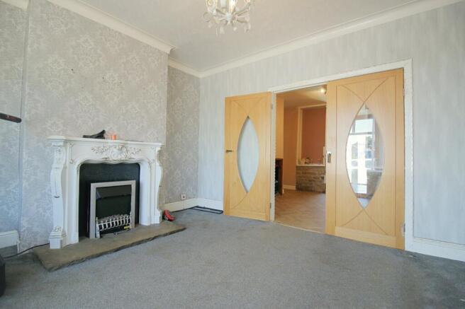 3 bed Semi-Detached for sale Image 4