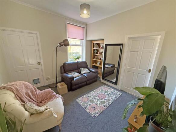 Living Room.jpg