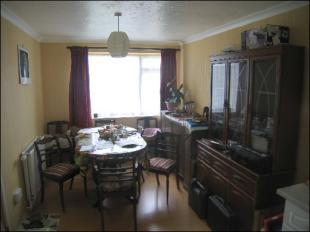 Kitchen / Dining