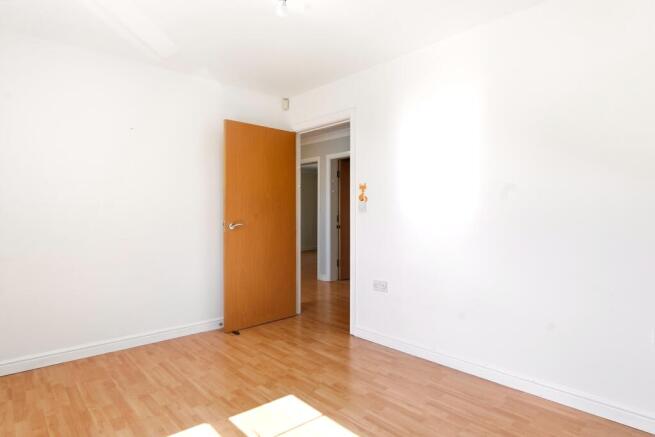 2 bed Flat for sale Image 10