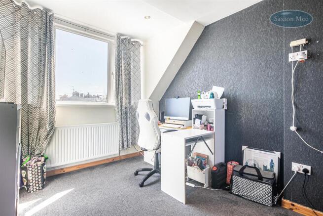 3 bed Terraced for sale Image 12