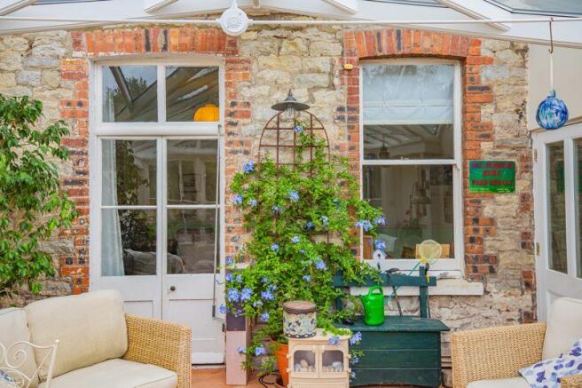 Feature Conservatory 