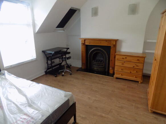 Photo 42