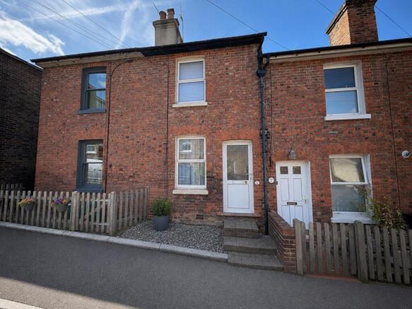 2 Bed Unfurnished Terraced