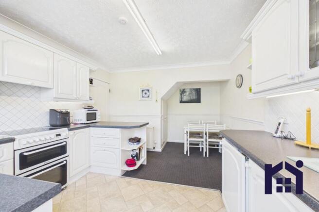 Dining kitchen