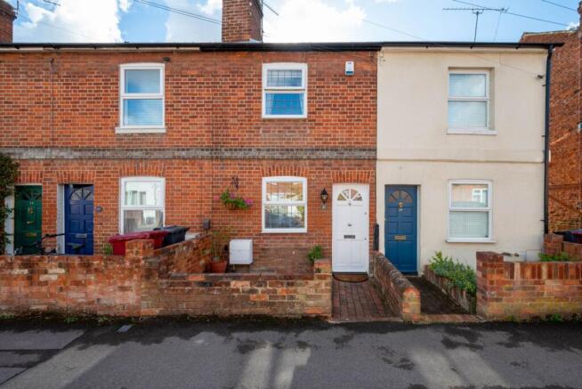 2-bed terraced on South Street, Caversham, £380,000