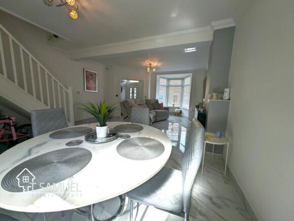 Living room 2