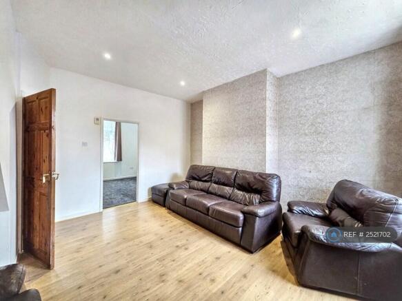 Dining/Living Room 