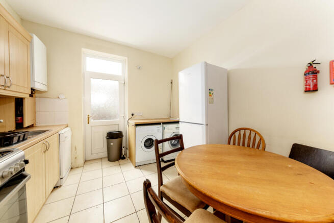 64 queens road upper