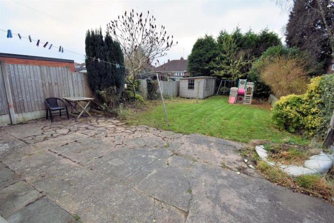 REAR GARDEN.jpg