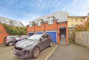 64, Campriano Drive, Warwick CV34 4NZ