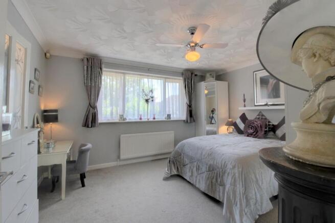 Bedroom 1b