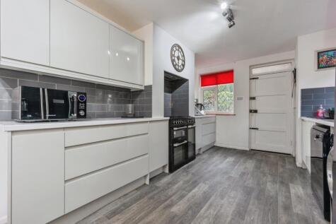 Cemetery Road, Audenshaw, M34