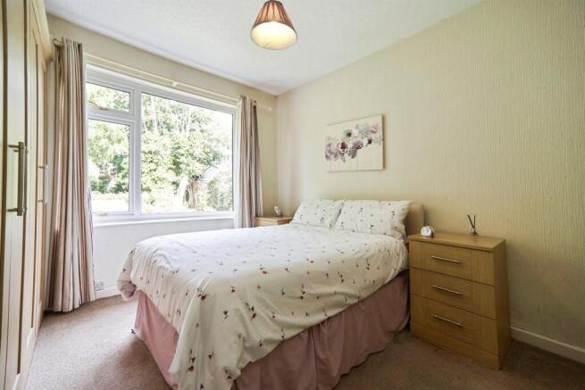 2 bed Detached Bungalow for sale Image 9