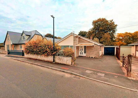 The Chimes - a sought after cul de sac near The Grove