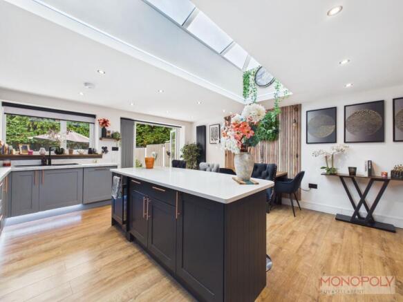 Kitchen/Dining Room