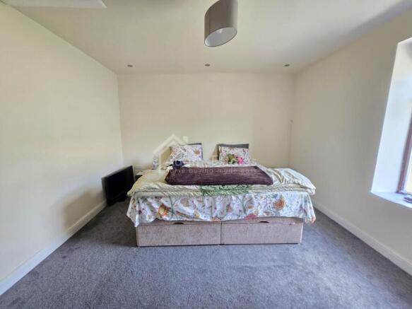 3 bed Detached for sale Image 8