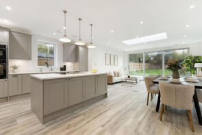 4, Hurst Road, East Molesey KT8 9AF