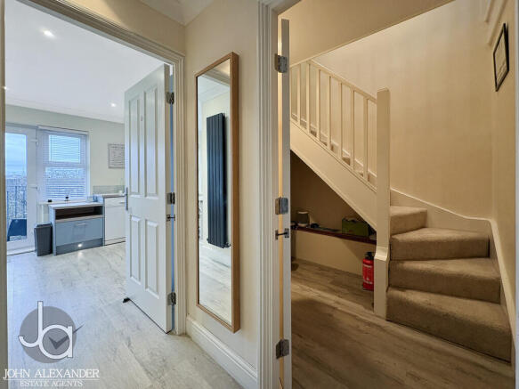 20251209_13415146...