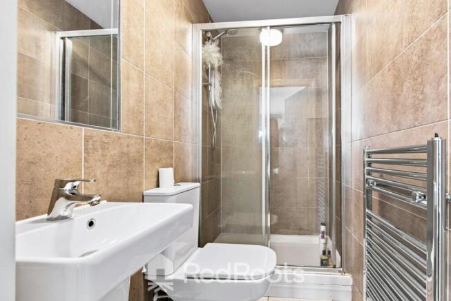 4 bed Detached for sale Image 12