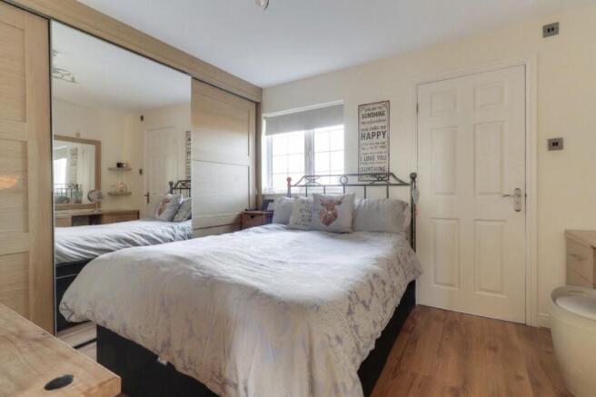 3 bed Detached for sale Image 10