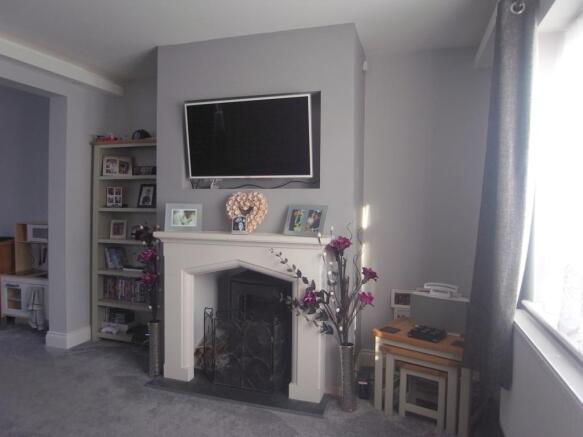 Photo 3