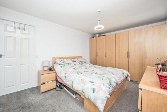 2 bed Terraced for sale Image 9