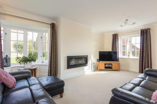 Thornton View 8 Sitting Room-2.jpg