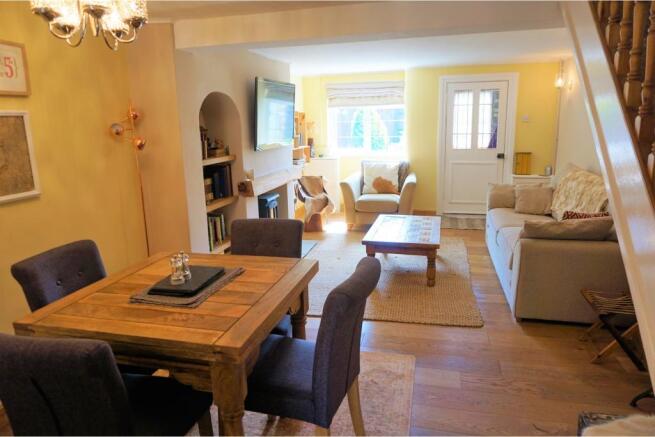 Lounge/Dining Room