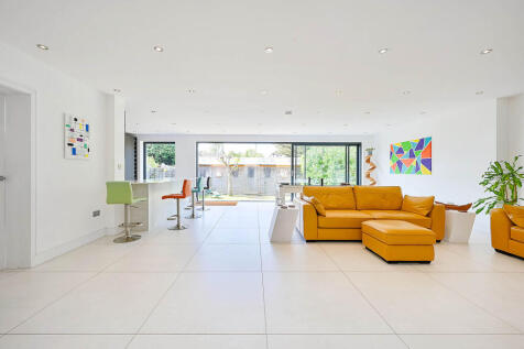 Powder Mill Lane, Twickenham, TW2
