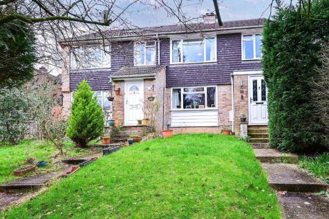 Tudor Drive, Yateley, Hampshire, GU46