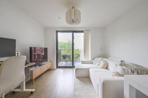 Kingfisher Heights, Silvertown, London, E16