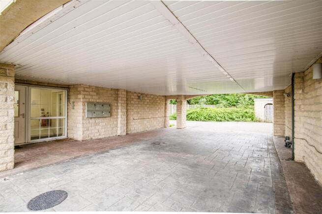 1 bed Apartment for sale Image 8