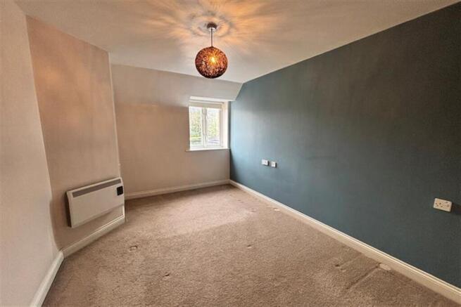 1 bed Flat for sale Image 6