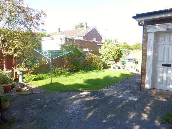 Photo 10