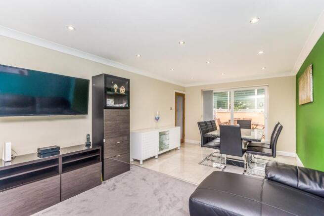 Sitting/Dining Room