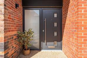 10b, Harlow Road, High Wycombe HP13 6AA