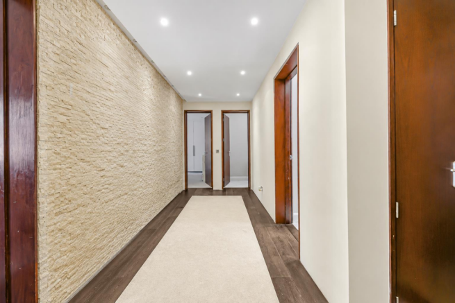 165CC - Hallway 1.png