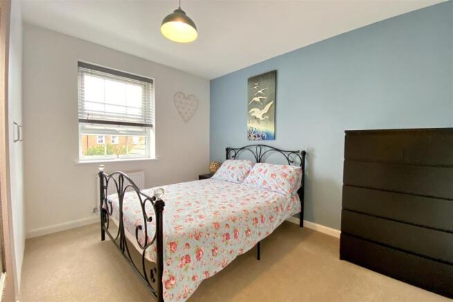 BEDROOM 2