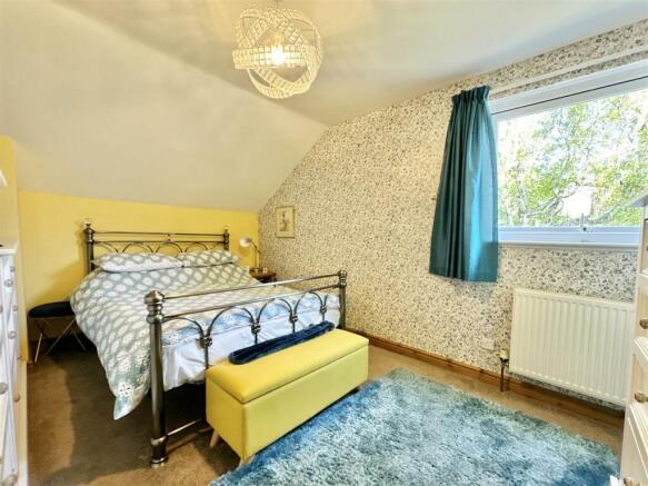Bedroom  1.jpg
