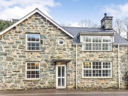 Llafar Y Lli, Ganllwyd LL40 2TF