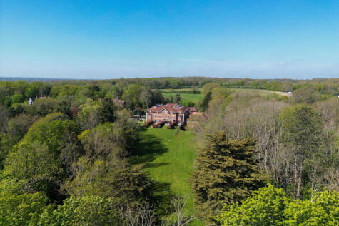Edenbrook Place, Blindley Heath, Lingfield, RH7 6AT