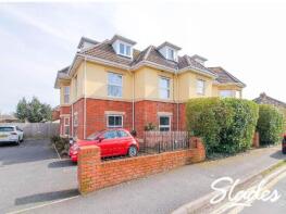 Flat 4, 1a, Gardner Road, Christchurch BH23 2FZ